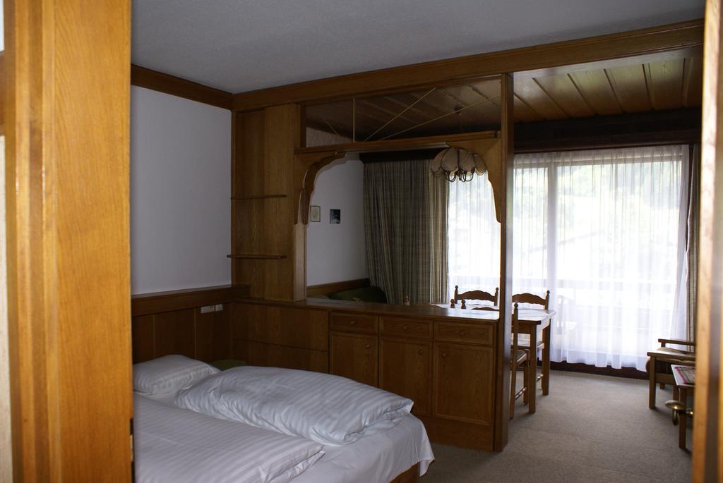 Apartmán Haus Schuschnig Bad Kleinkirchheim Pokoj fotografie